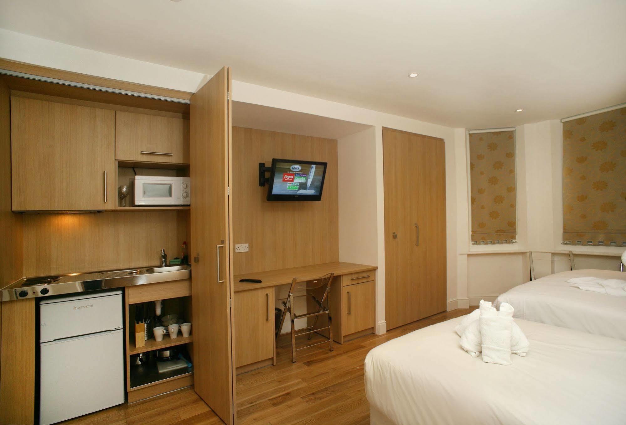 The Kensington Apartament