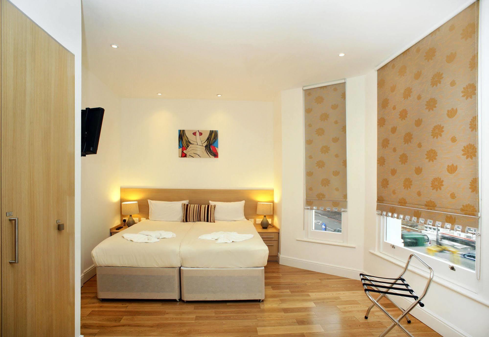 The Kensington Apartament